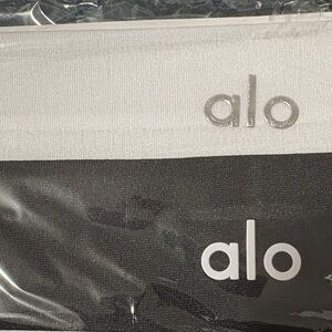 Alo White and Black Headbands (2pack)